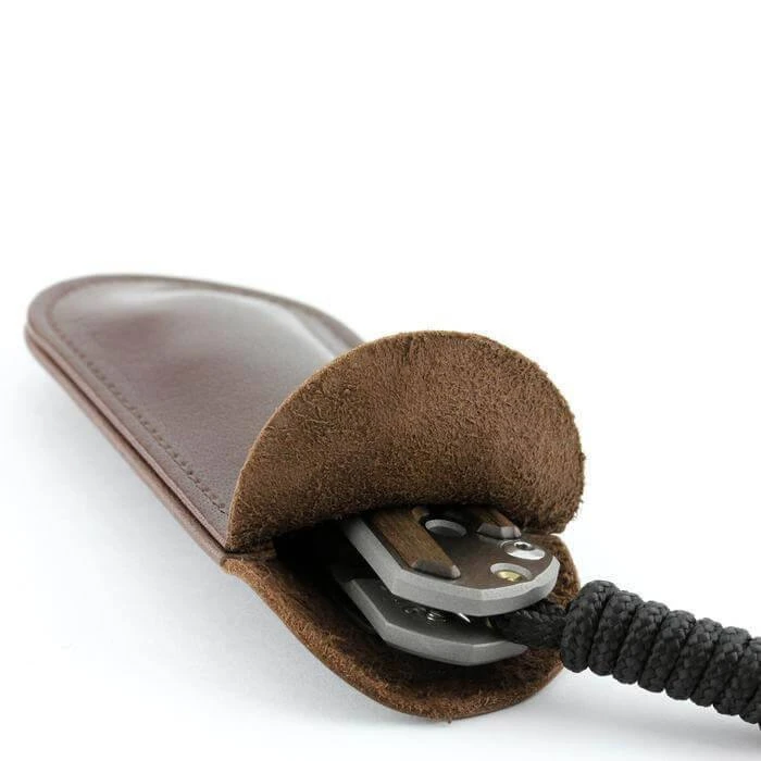 Hot Sale 🎉 CHRIS REEVE KNIVES Chris Reeves Leather Slip Sheath 🔔 4 CHRIS REEVE KNIVES Chris Reeves Leather Slip Sheath