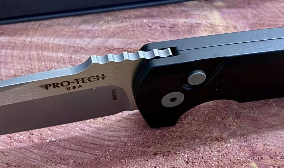 Outlet 𧨠PROTECH KNIVES Pro-Tech Rockeye Auto Black Handle, Stonewash S35VN Blade LG301 π 6 PROTECH KNIVES Pro-Tech Rockeye Auto Black Handle, Stonewash S35VN Blade LG301