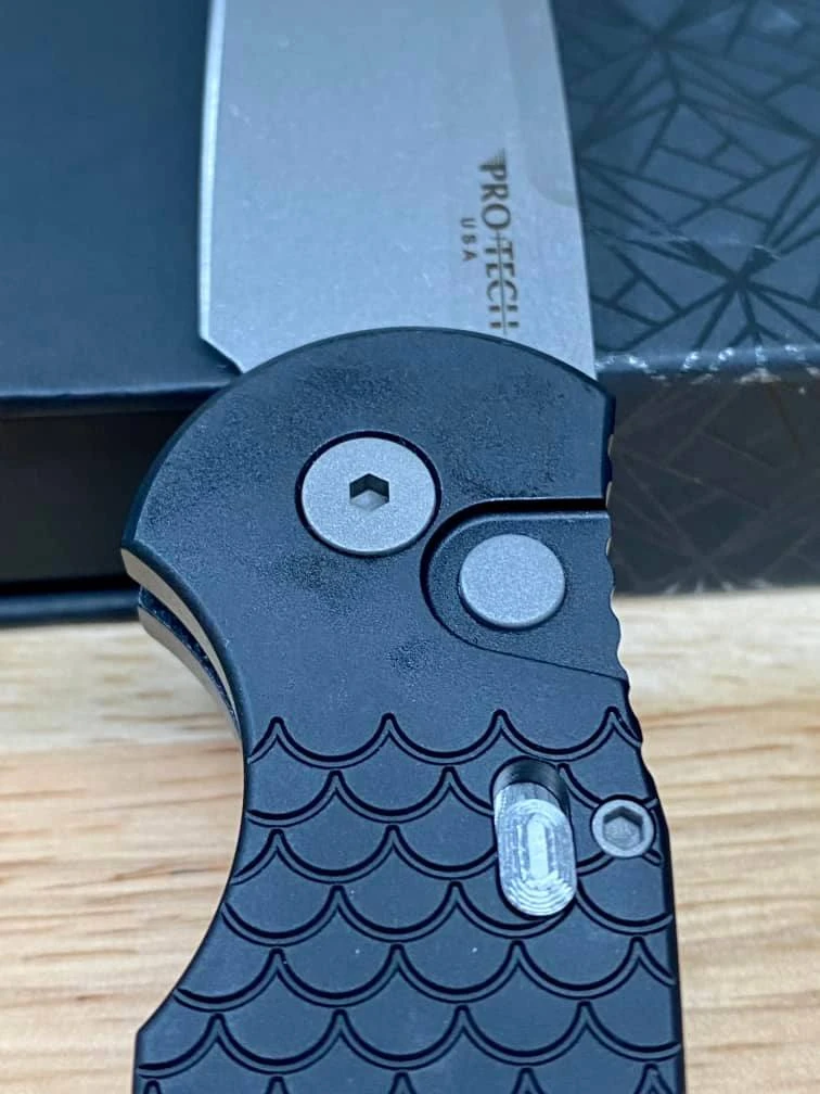 Outlet π PROTECH KNIVES Pro-Tech TR-3 MC1 Magnacut Knife Fish Scale Black π 4 PROTECH KNIVES Pro-Tech TR-3 MC1 Magnacut Knife Fish Scale Black